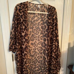 Sheer leopard kimono.